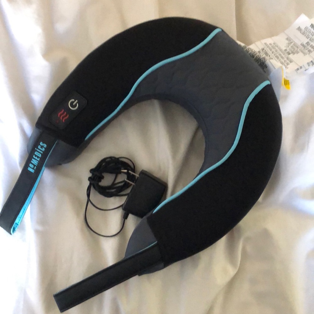 Neck massager with heat
